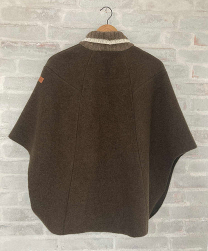 Busla Poncho - Mørk oliven