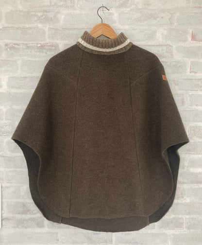 Busla Poncho - Mørk oliven